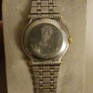 GUCCI Vintage Collection 9000M quartz wristwatch women’s men\'s dial gray Gucci 9000m Mens Watch Gray Slate Face Vintage Rare 1980s  main image 3